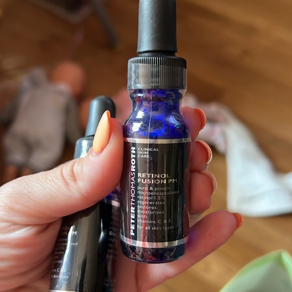 2 bottles Peter Thomas Roth Retinol Fusion PM, 0.40 Fl Oz - Picture 3 of 3